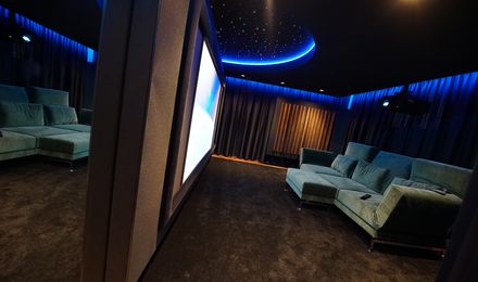 Design Heimkino mit Sternenhimmel