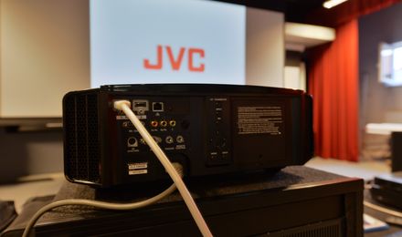JVC Statement Projektor-Roadmap (Nachfolger N5, N7)